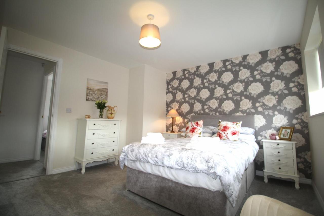 Ashington - 2 Bedroom House - Beautifully Decorated & Furnished - Large Garden 外观 照片