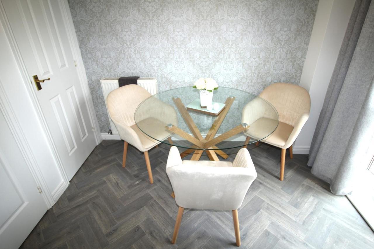 Ashington - 2 Bedroom House - Beautifully Decorated & Furnished - Large Garden 外观 照片